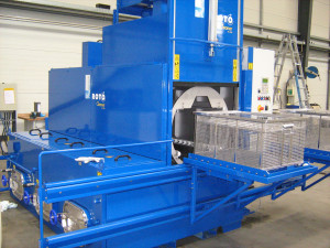 Gebruikte BvL sproeiwasmachine voor industriele reiniging en ontvetting 